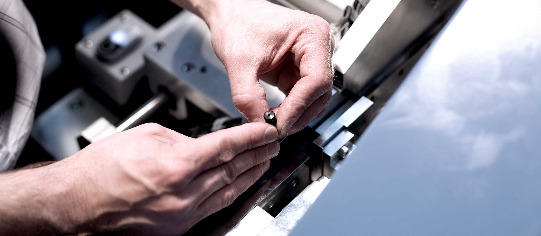 Blöcker Cosiflor Plissee Wabenplissee Werkzeug Automat Fädelmaschine KSBE
